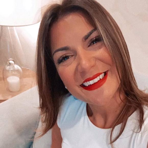 Meet your Posher, Danielle - Picture 1 of 1